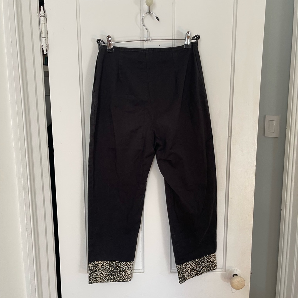 90s Vintage Cotton High Waisted Black Capris with Leopard Print Cuffs